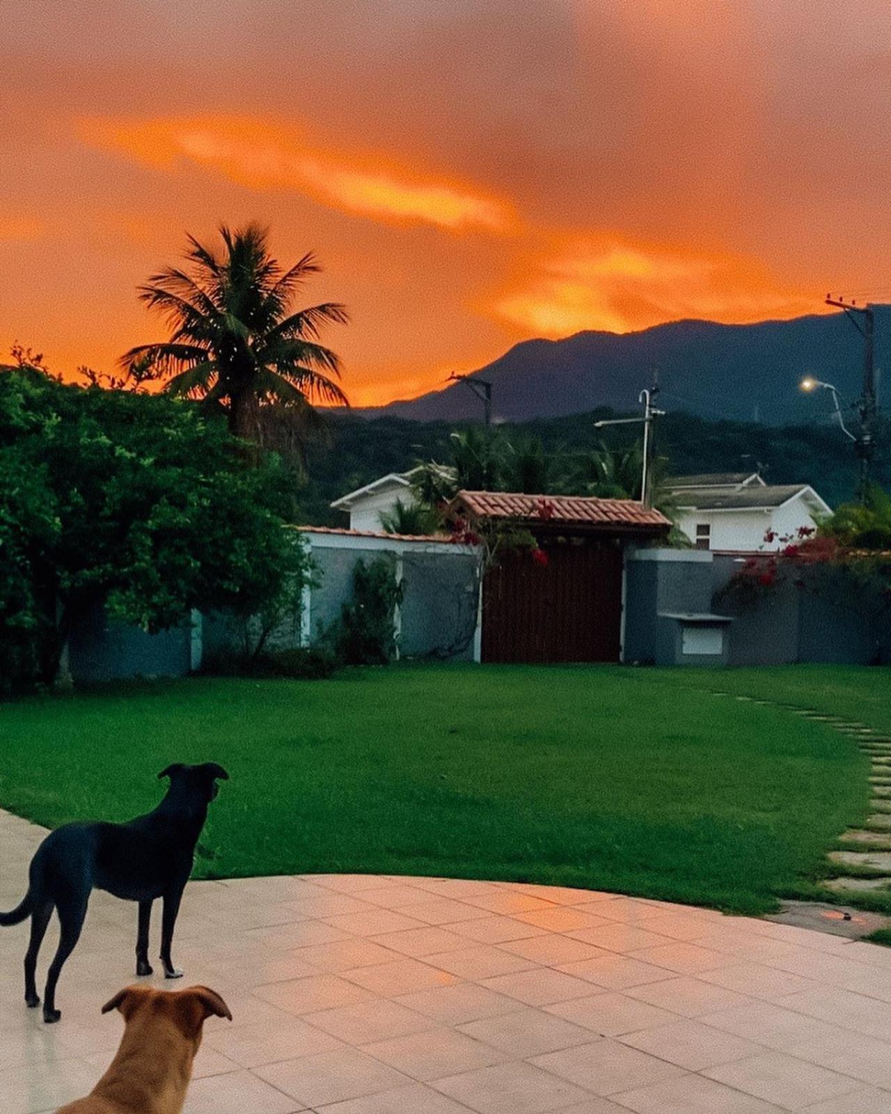 Casa Vista Para Montanha Pet Friendly Caraguatatuba Exterior photo